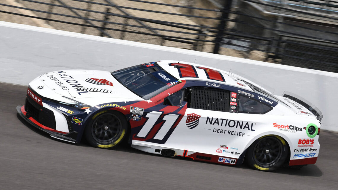 Classement NASCAR après Indianapolis : Denny Hamlin s&rsquo;éloigne alors que la bataille des séries éliminatoires se resserre